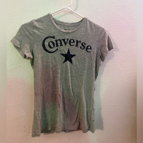 3/$15 Converse tee🌺 - Picture 1 of 1
